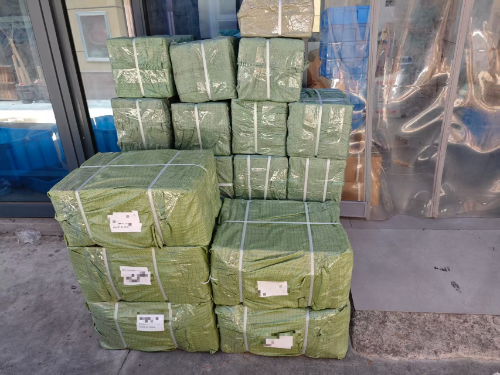 Дві поставки поза дверима — обладнання для шаф прямує до Таїланду та на Близький Схід